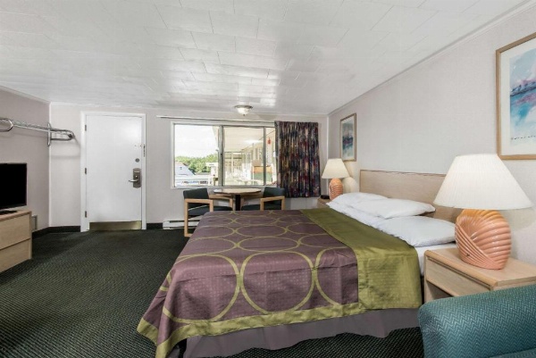 Super 8 by Wyndham W Yarmouth Hyannis/Cape Cod image 10