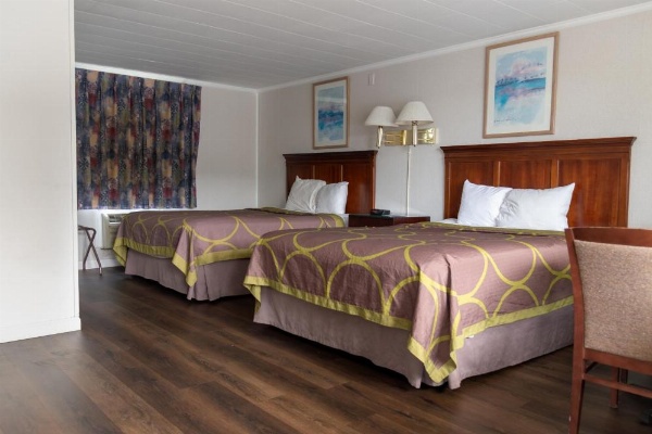 Super 8 by Wyndham W Yarmouth Hyannis/Cape Cod image 14